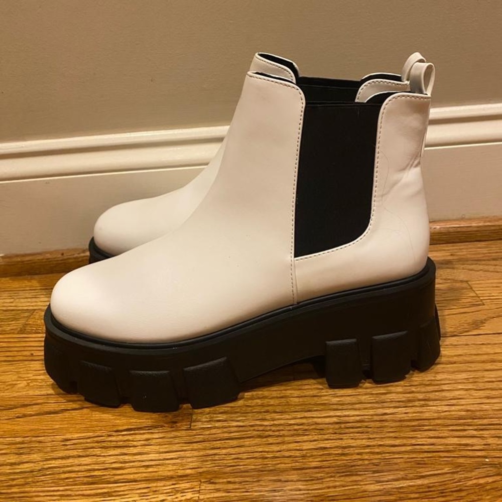Faux Leather Platform Chelsea Boots in white!